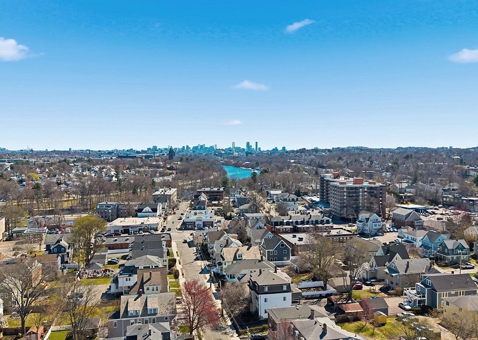 1st image of 63 Boyd St #63