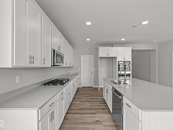 5th image of 10603 Banyan Wood Ct
