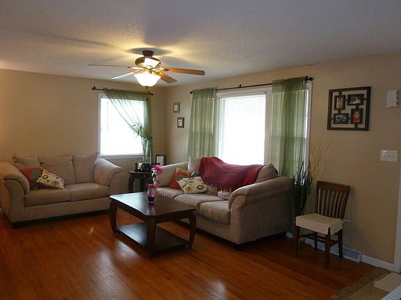 Living Room (could be used at Formal Dining)