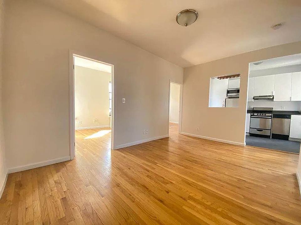 1st image of 78 Bank St APT 20