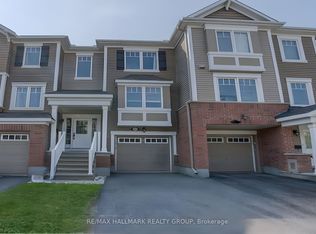 422 Coldwater Cres, Ottawa, ON K2M 0J2
