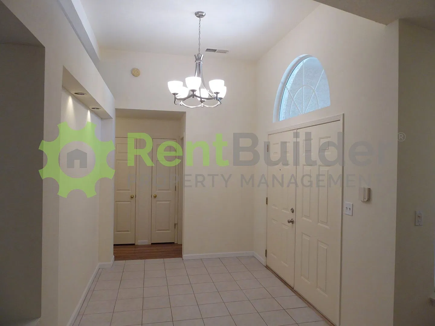 Leasing Special: $500 Off Your 2nd Month's Rent — Photo 2