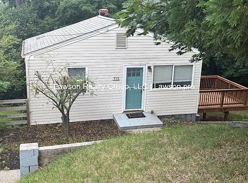 713 Oakview Dr Photo 1