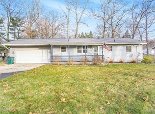 1572 Dykstra Rd, Muskegon, MI 49445