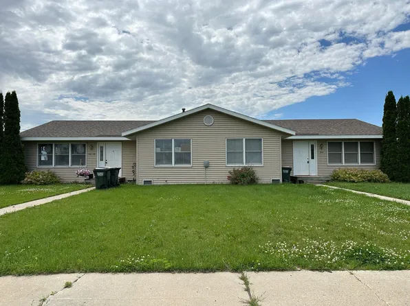 801 Maple Ln, Grove City, MN 56243