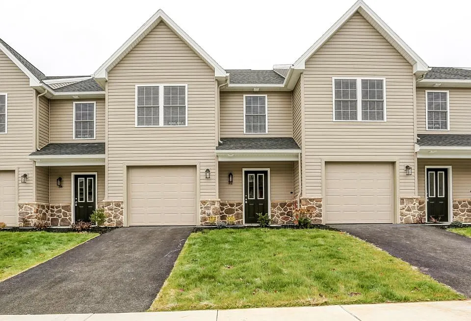 42 Brook Side Dr