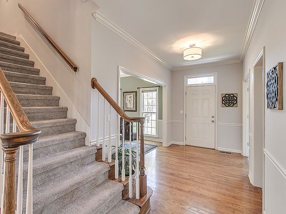 3rd image of 3111 Evreux Dr