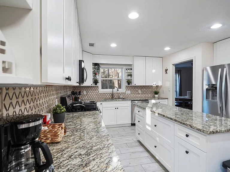 27403 Caperidge Dr — Photo 13
