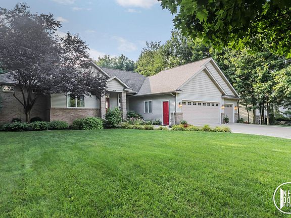 3rd image of 2919 Foxboro Ln