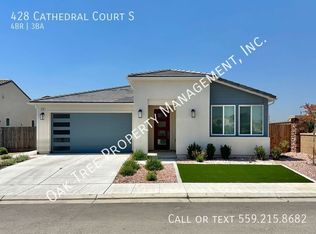 428 Cathedral Ct S, Madera, CA 93636