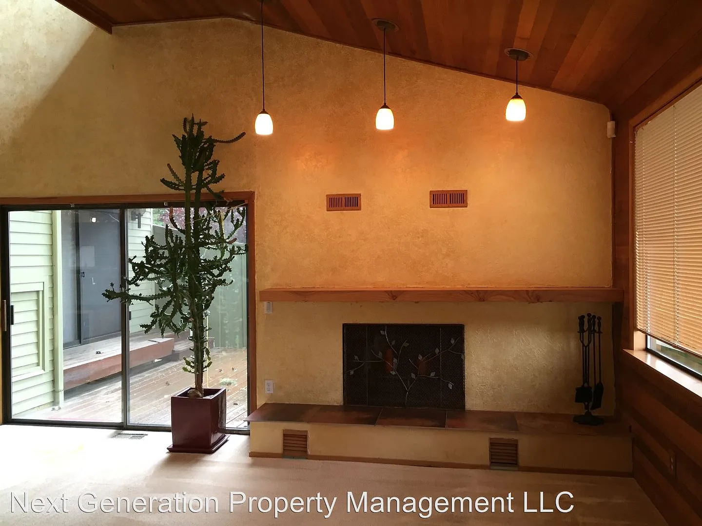 3050 Whitbeck Blvd photo 1