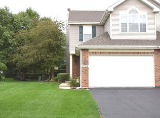 7119 Westwood Dr, Carpentersville, IL 60110