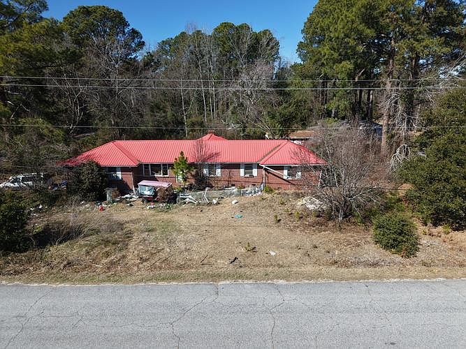 1st image of 200 Allen St