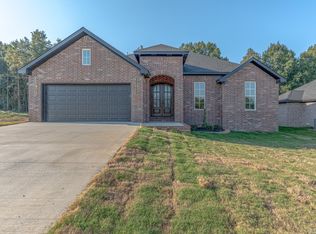 612 Cayson St, Bono, AR 72416
