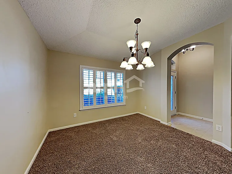 11390 Oaklawn Rd — Photo 7