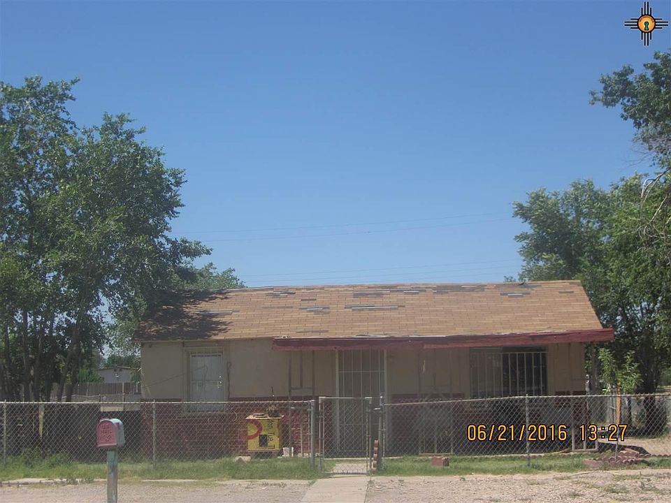 1st image of 613 E Mathews St