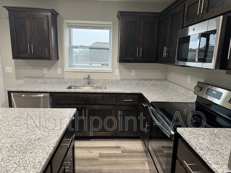 21806 Lucca Cir, Peculiar, MO 64078 Zillow