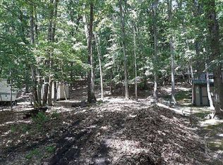 108 Stasa Ct N, Milford, PA 18337