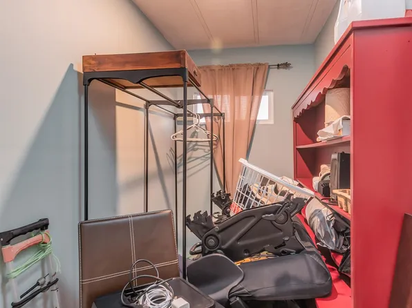 190 West 24th Street image 13 of 21