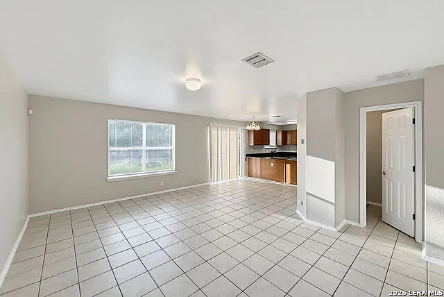 3 bed, 2.5 bath, 1539 sqft, $1,650 — Photo 4