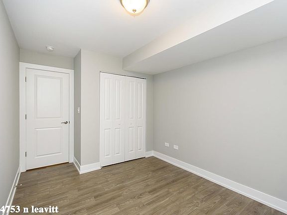 2nd image of 4753 N Leavitt St #1527