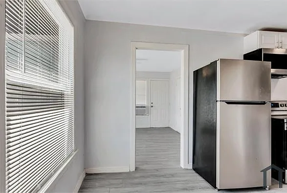 305 N Robinson St #C — Photo 29