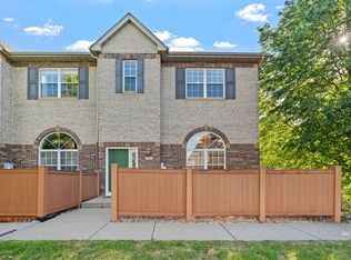 6561 Regency Ln, Eden Prairie, MN 55344