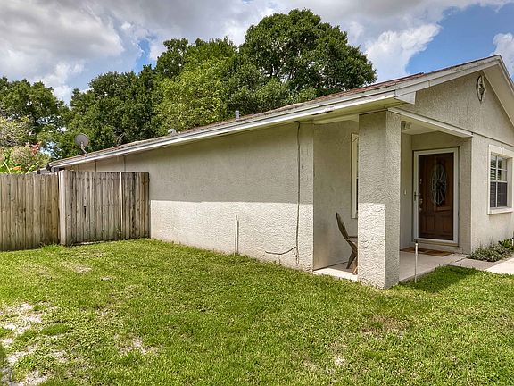 4th image of 3308 W Woodlawn Ave