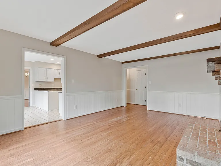 1215 Delta Glen Ct — Photo 23