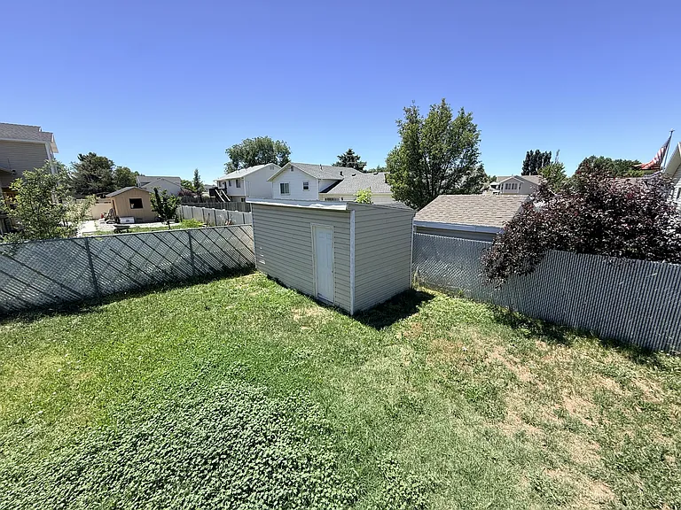 1247 N 700 W — Photo 10
