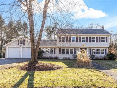 35 Hawktree Dr, Westwood, MA, 02090