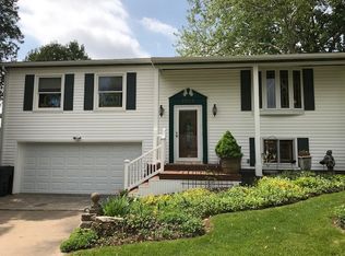 2337 Lafayette Ter, Clinton, IA 52732