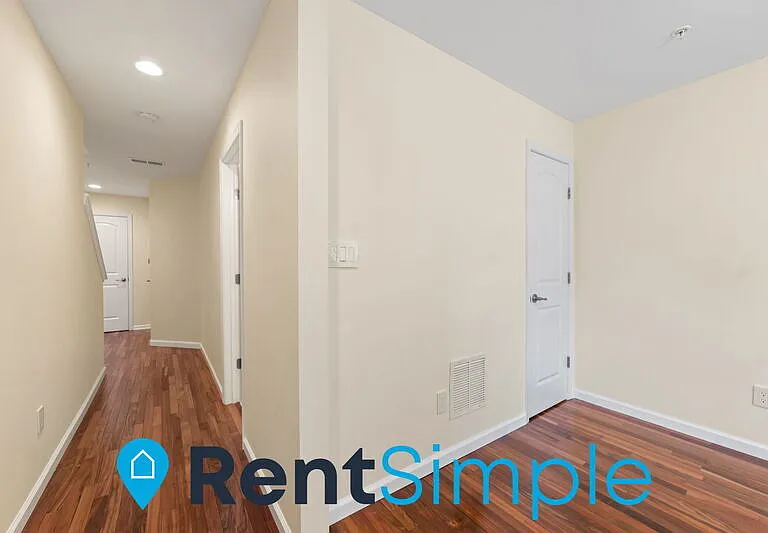 15375 Rosemont Manor Dr — Photo 4