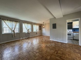 1726 Preston Rd, Alexandria, VA 22302