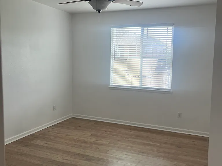 833 E 98th Ave #205 — Photo 3