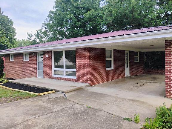 3rd image of 40 Saint Wilhoit Dr
