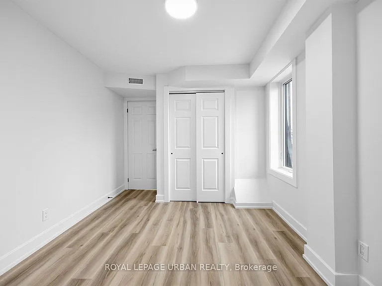 851 Danforth Ave #B — Photo 12