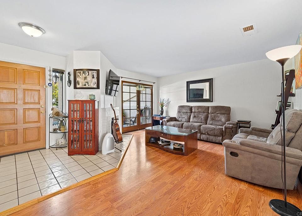 1st image of 1457 Summit Dr