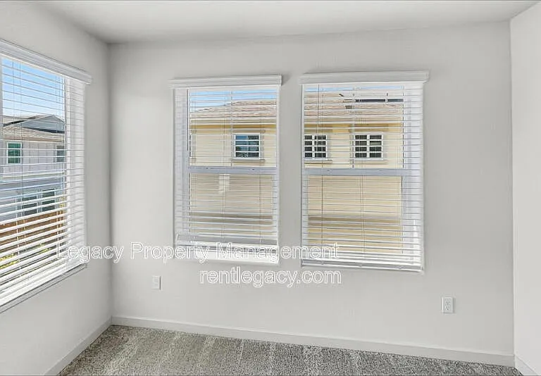 112 Seahorse St — Photo 10