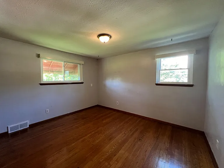 25542 Concord Dr — Photo 6
