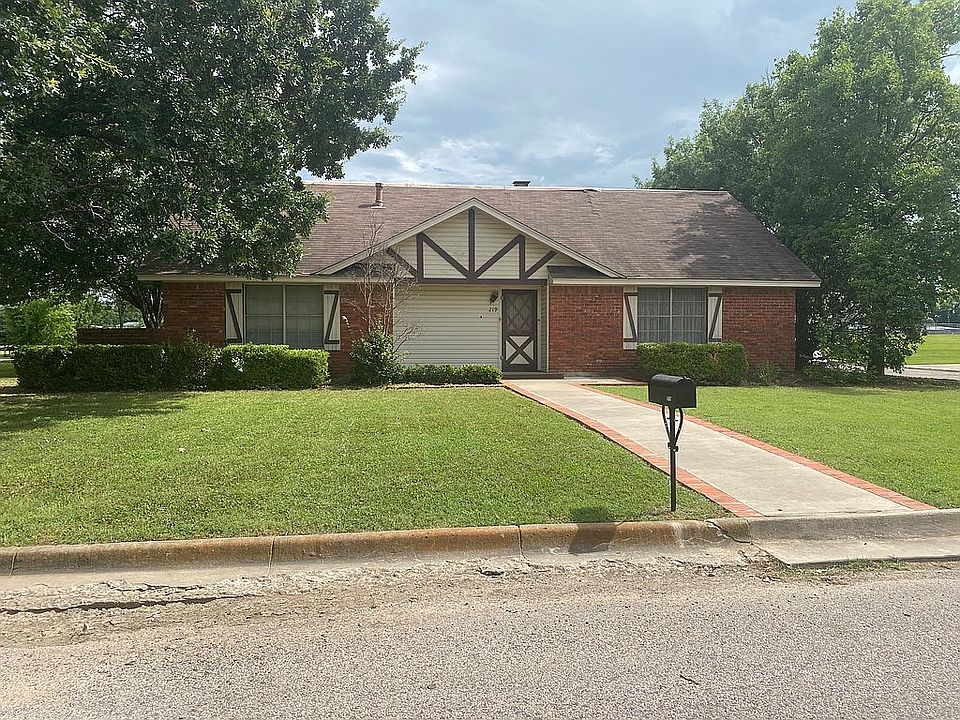 1st image of 219 Texoma Dr