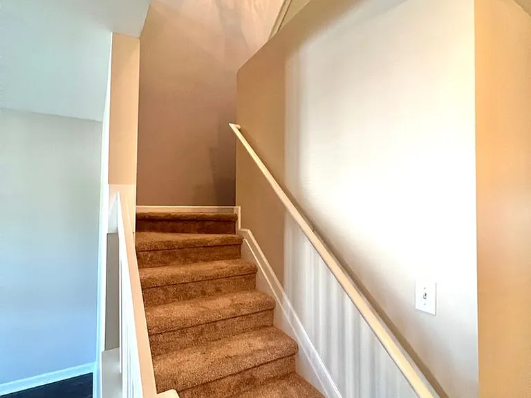 205 Jackson St — Photo 12