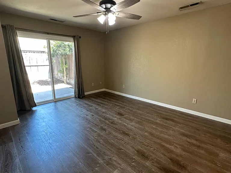 5072 N Forkner Ave — Photo 17