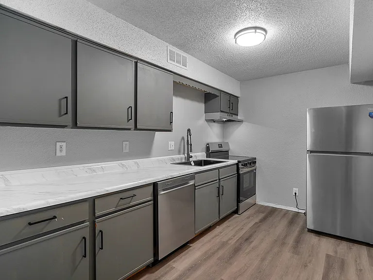 True North Apartments — Photo 25