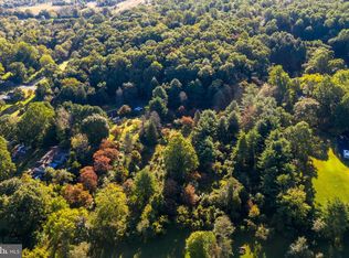 78 Center Rd, Douglassville, PA 19518