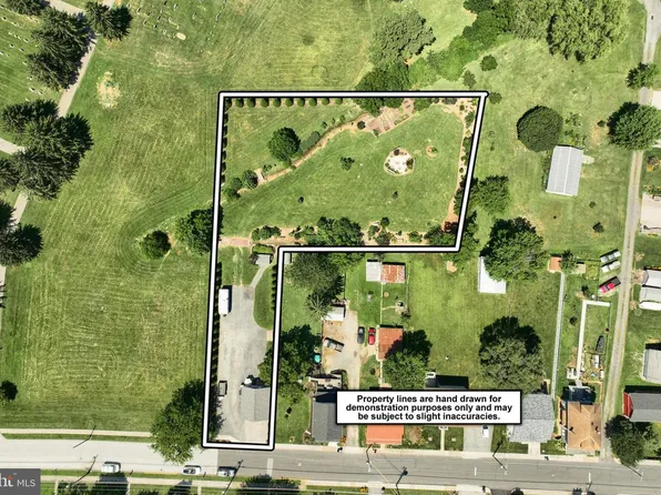 145 Boyer St, Littlestown, PA 17340