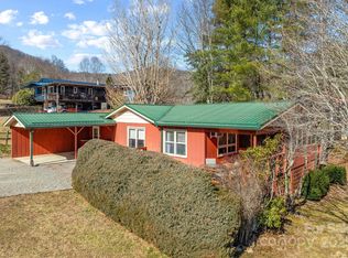 62 Chickadee Rd, Waynesville, NC 28785