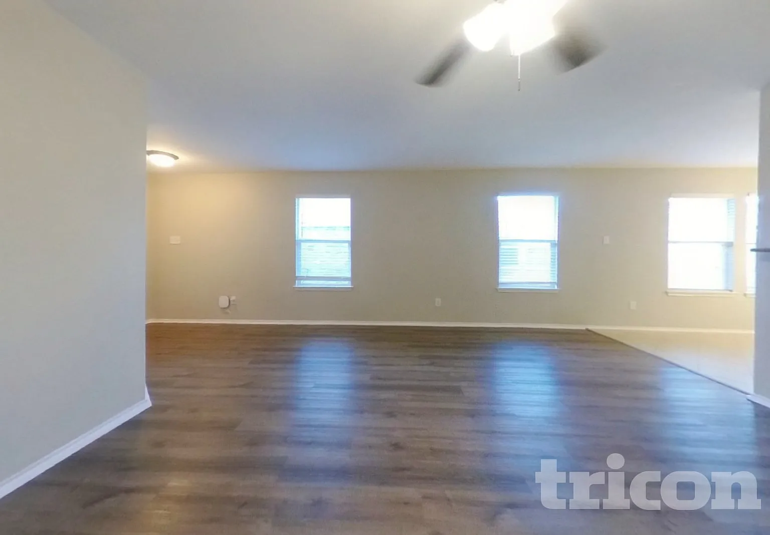 10317 Fossil Valley Drive Fort Worth TX — Photo 2