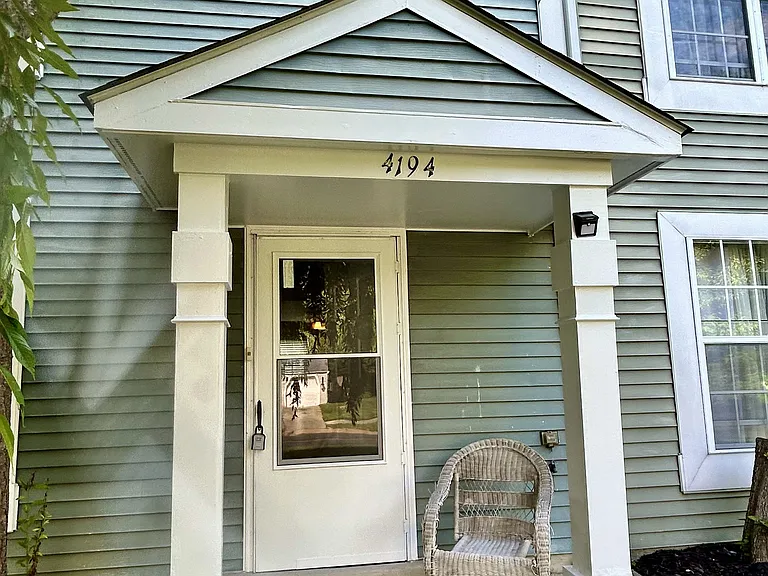 4194 Bluebird Dr — Photo 2