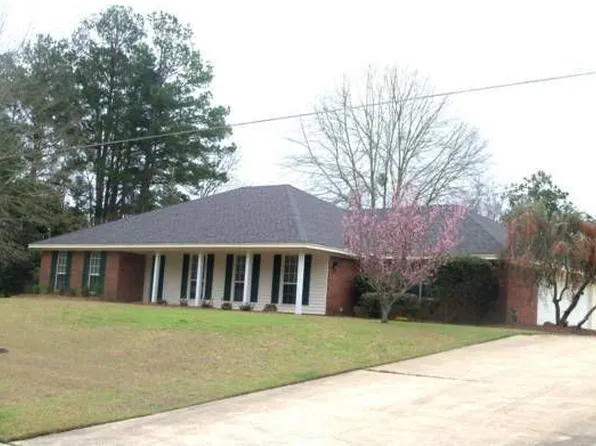 530 Pine Hills Dr, Calhoun, LA 71225